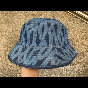 Ivy Park Bucket Hat